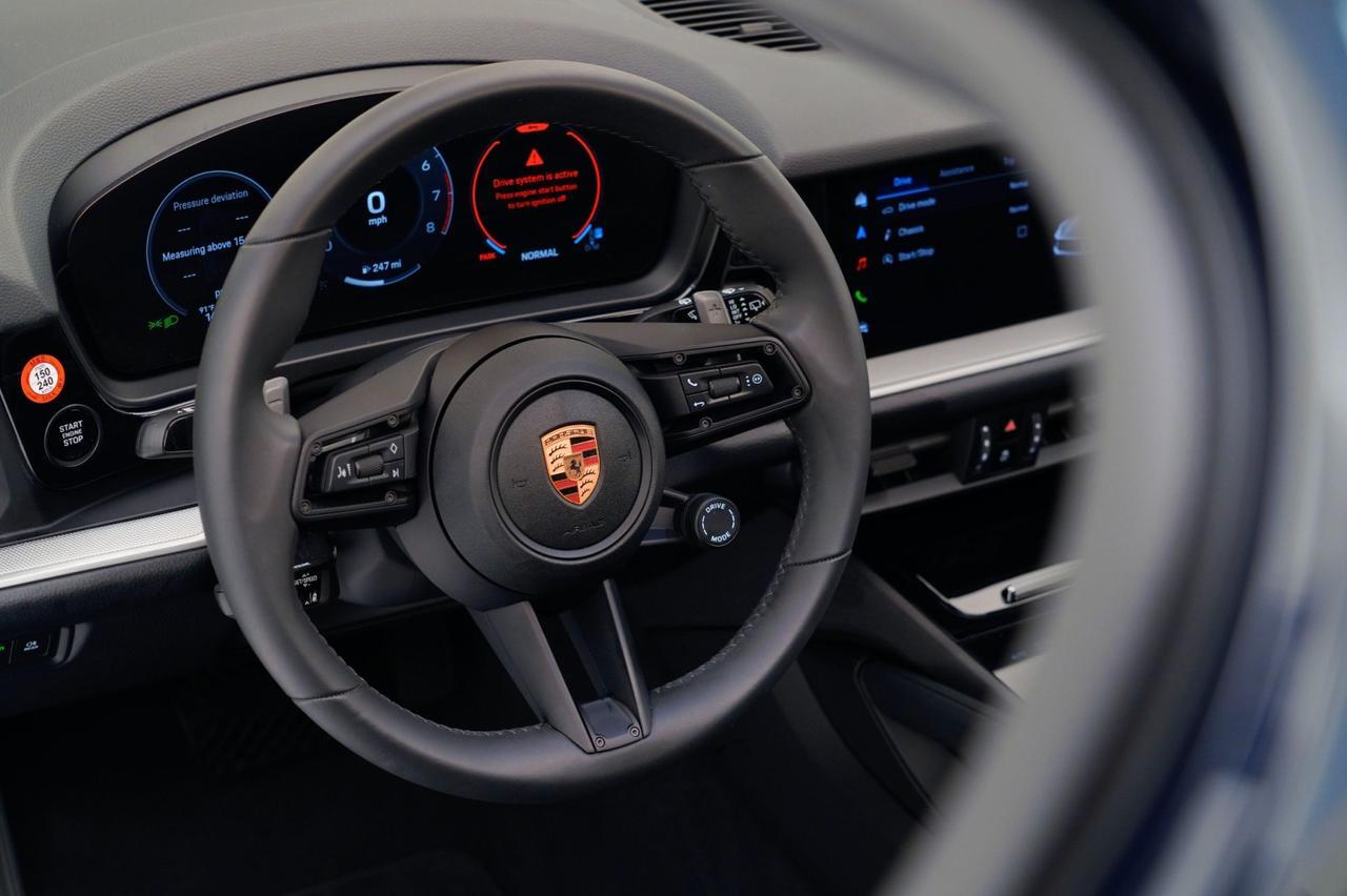 2025 Porsche Cayenne Pompano Beach FL