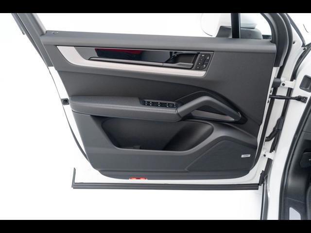 2025 Porsche Cayenne Pompano Beach FL