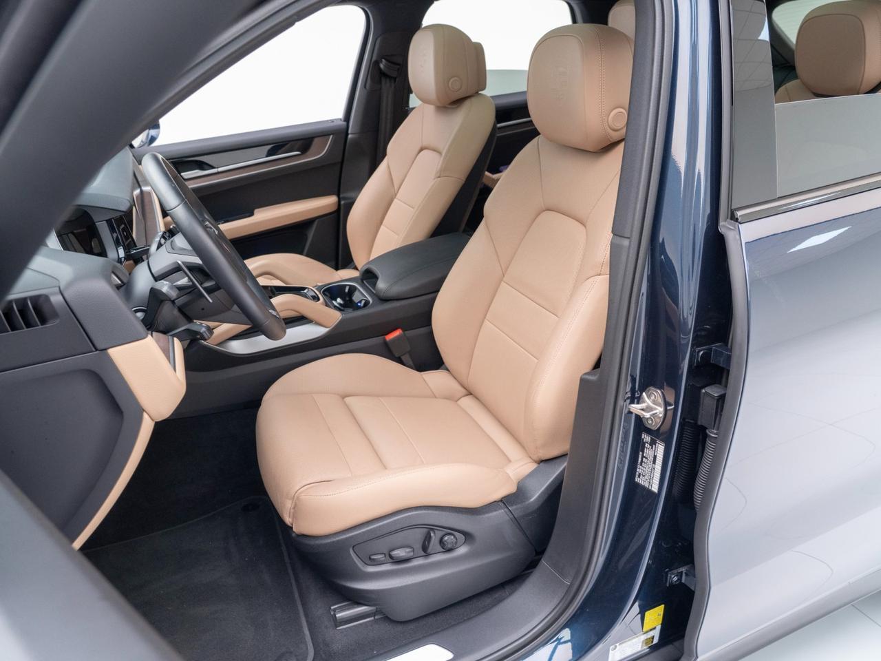 2025 Porsche Cayenne Pompano Beach FL