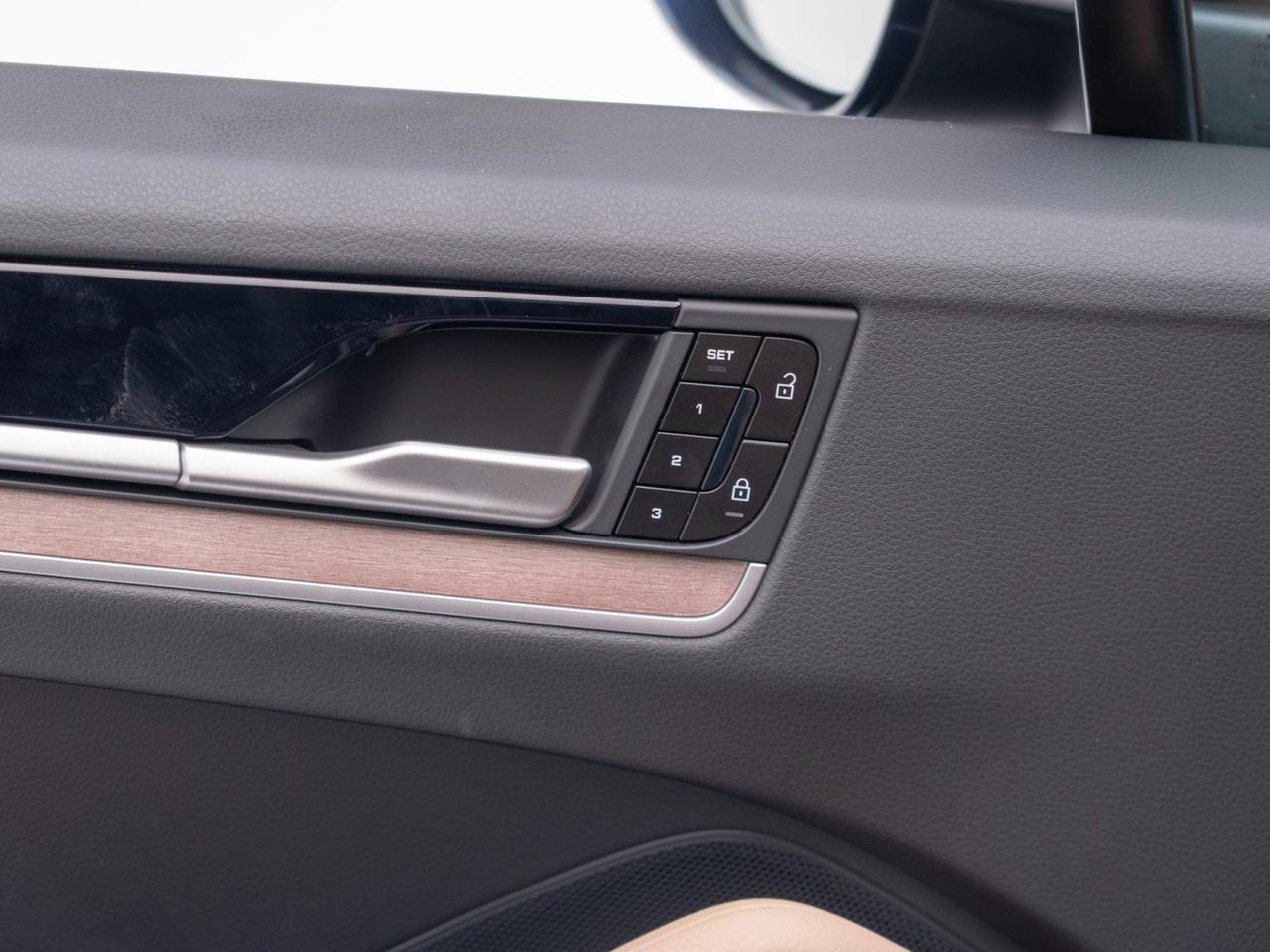 2025 Porsche Cayenne Pompano Beach FL