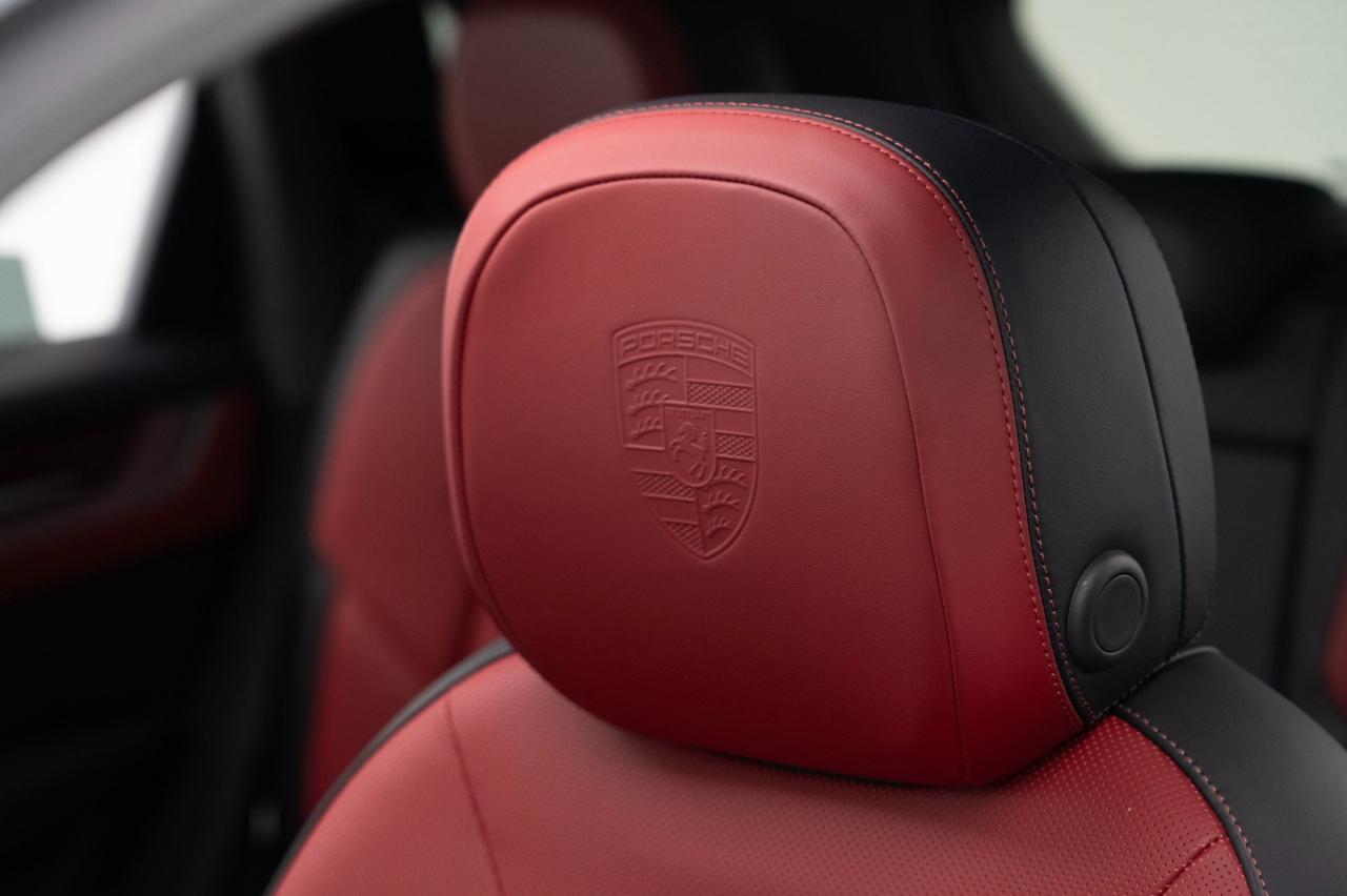 2025 Porsche Cayenne Pompano Beach FL