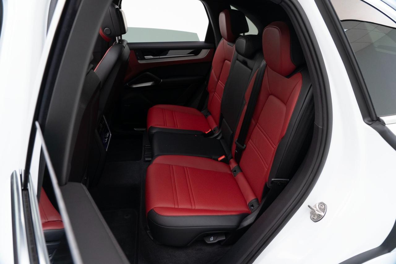 2025 Porsche Cayenne Pompano Beach FL