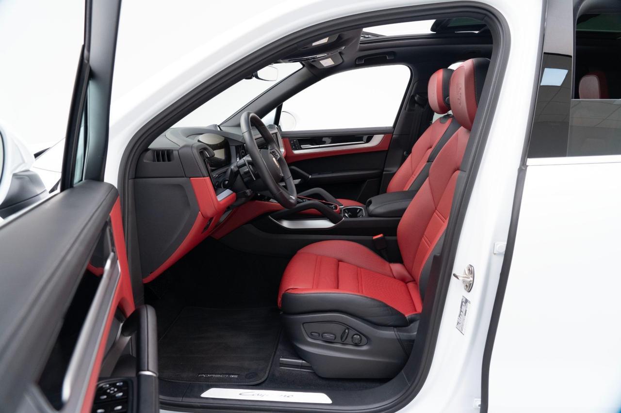 2025 Porsche Cayenne Pompano Beach FL