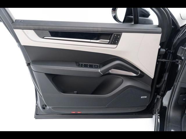 2025 Porsche Cayenne Pompano Beach FL