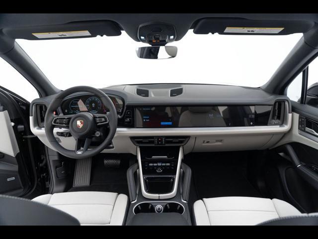 2025 Porsche Cayenne Pompano Beach FL