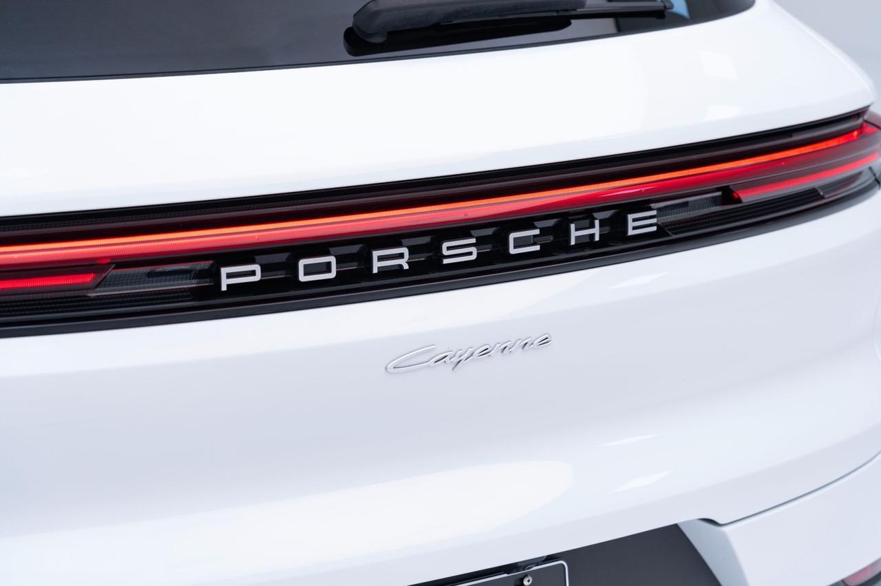 2025 Porsche Cayenne Pompano Beach FL