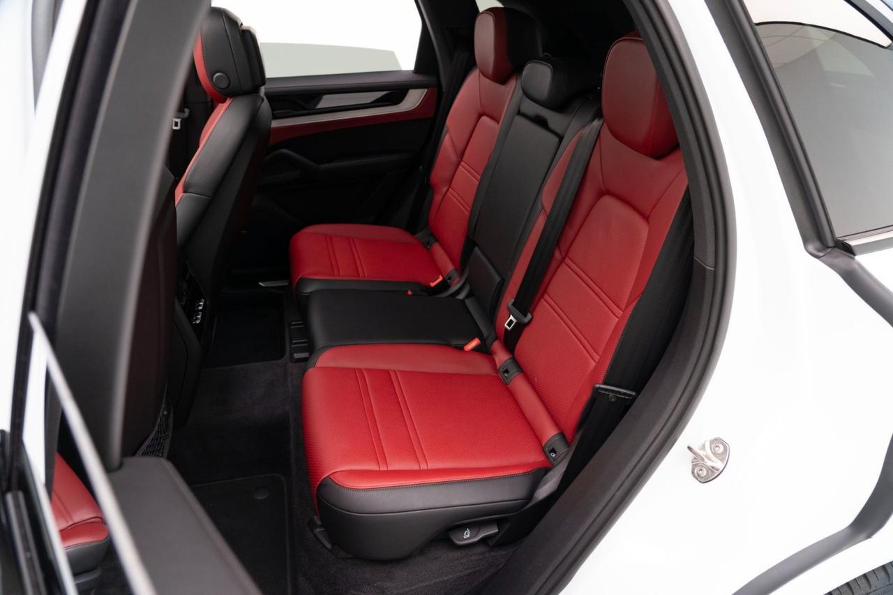2025 Porsche Cayenne Pompano Beach FL