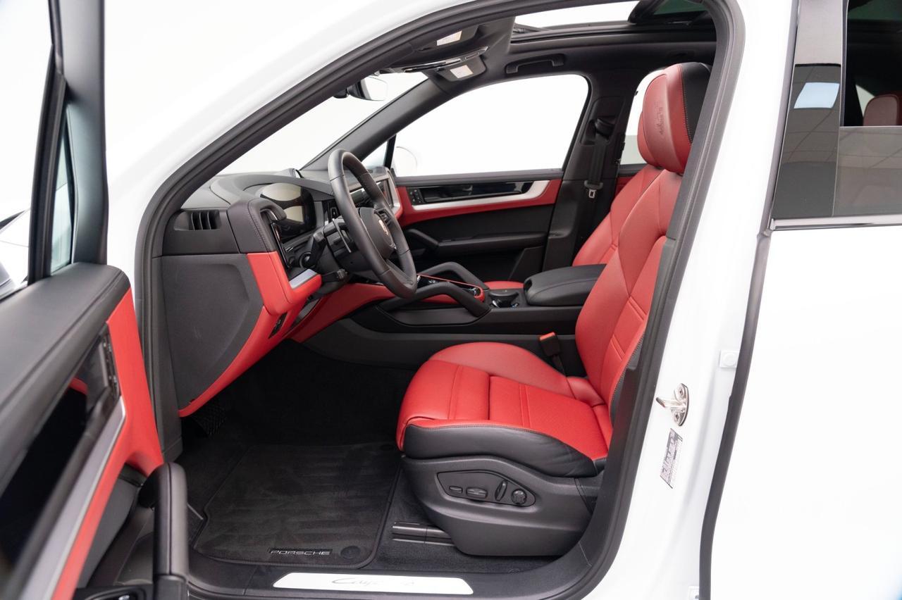 2025 Porsche Cayenne Pompano Beach FL