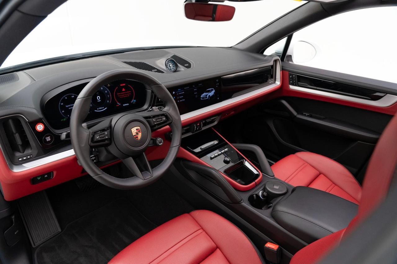 2025 Porsche Cayenne Pompano Beach FL