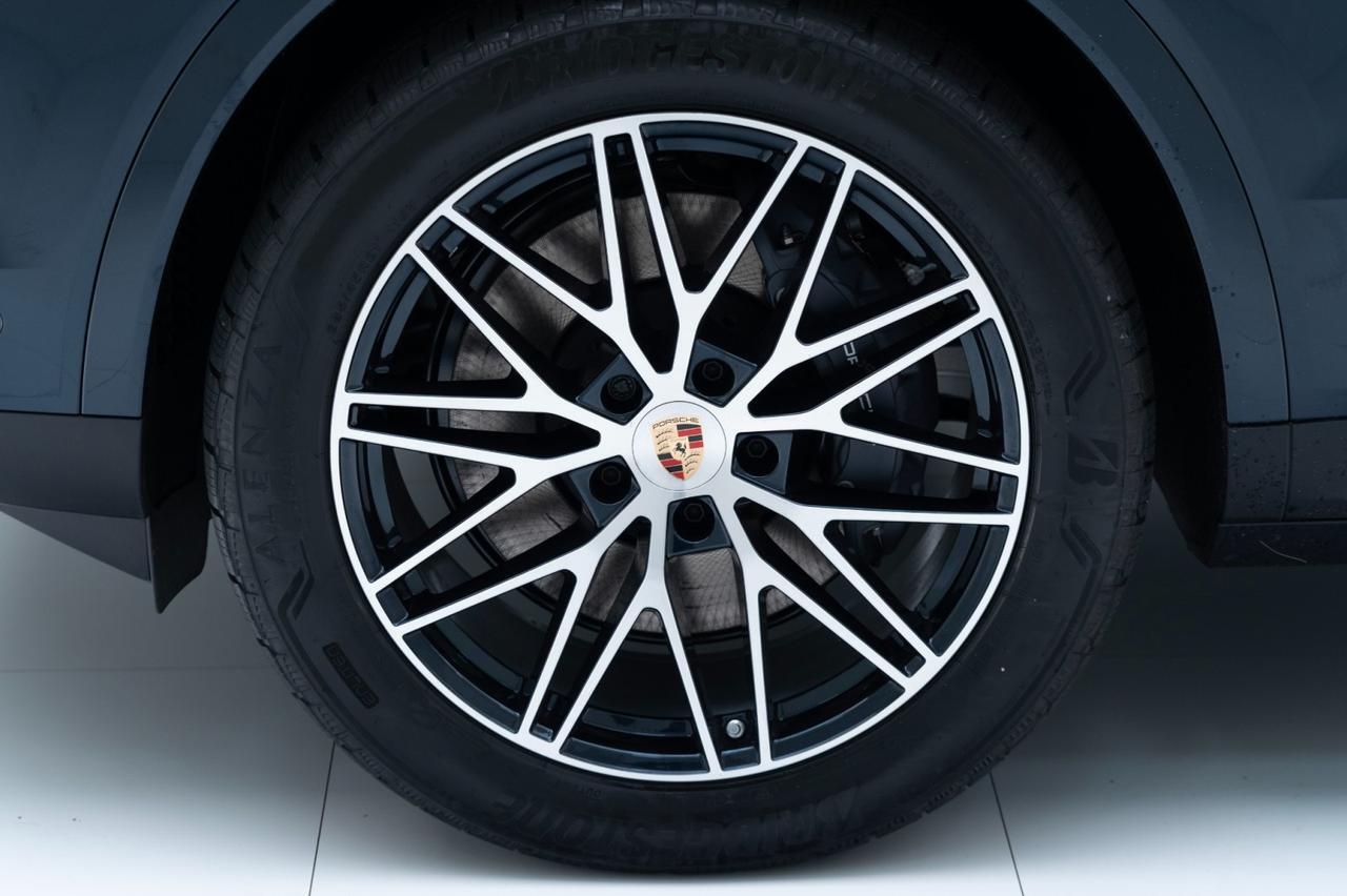 2025 Porsche Cayenne Pompano Beach FL