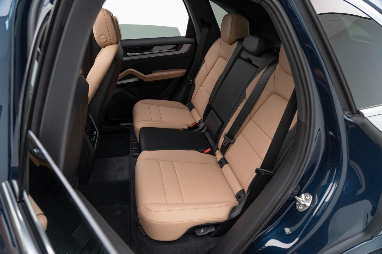 2025 Porsche Cayenne Pompano Beach FL