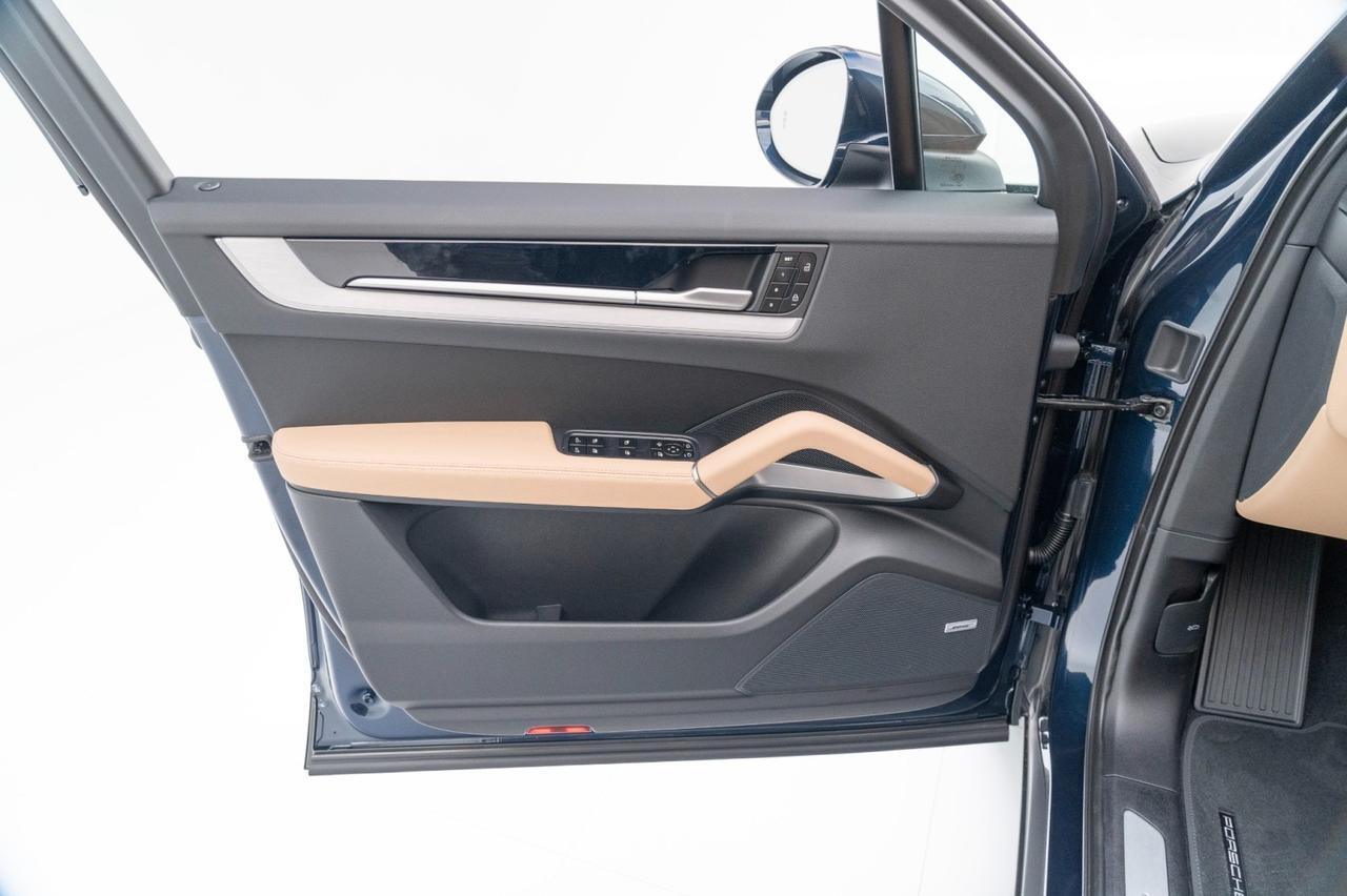 2025 Porsche Cayenne Pompano Beach FL