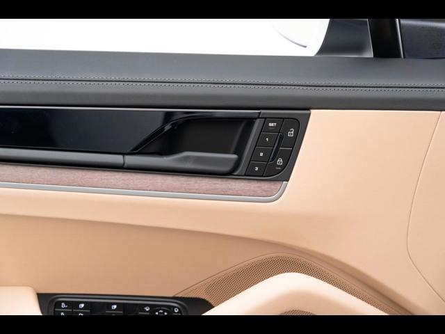 2025 Porsche Cayenne Pompano Beach FL