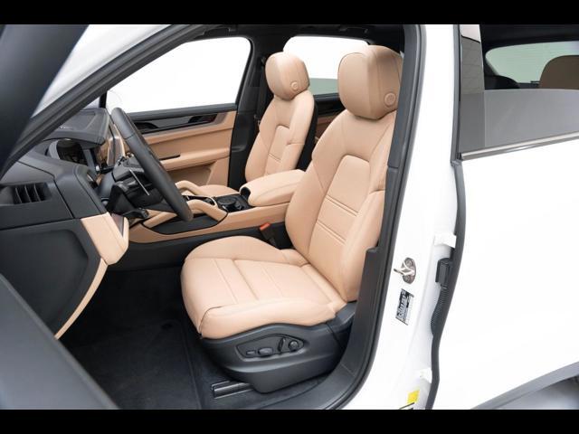 2025 Porsche Cayenne Pompano Beach FL