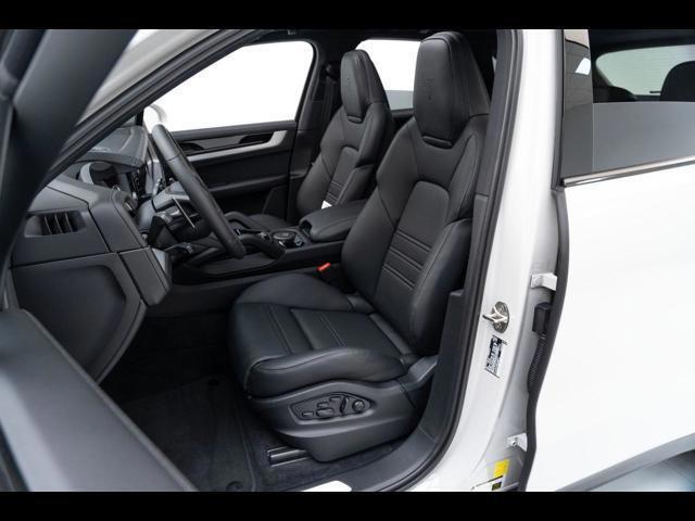 2025 Porsche Cayenne Pompano Beach FL