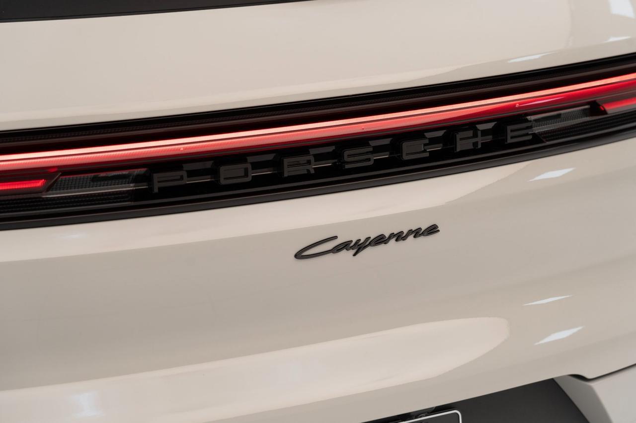 2025 Porsche Cayenne Pompano Beach FL