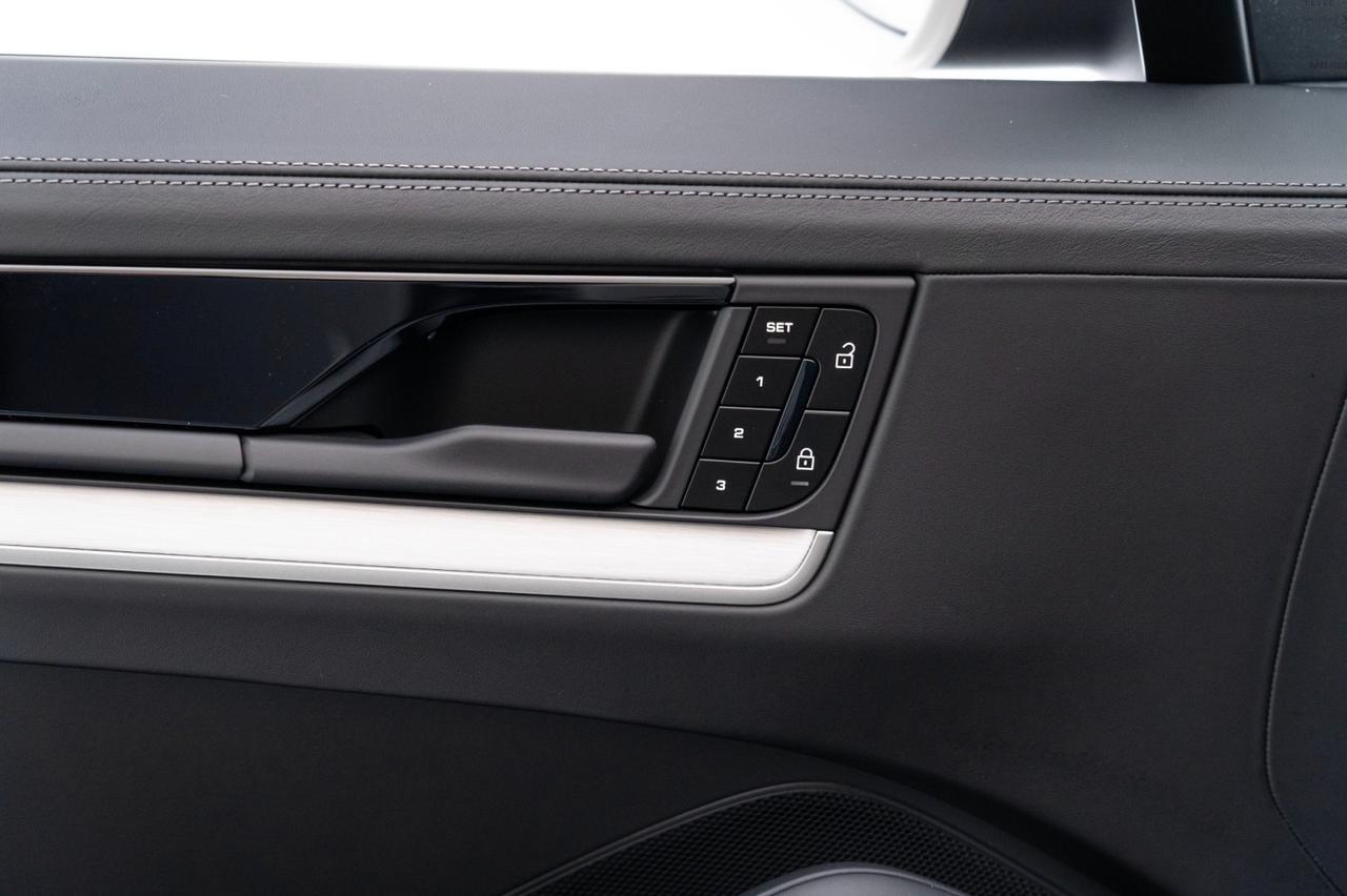 2025 Porsche Cayenne Pompano Beach FL