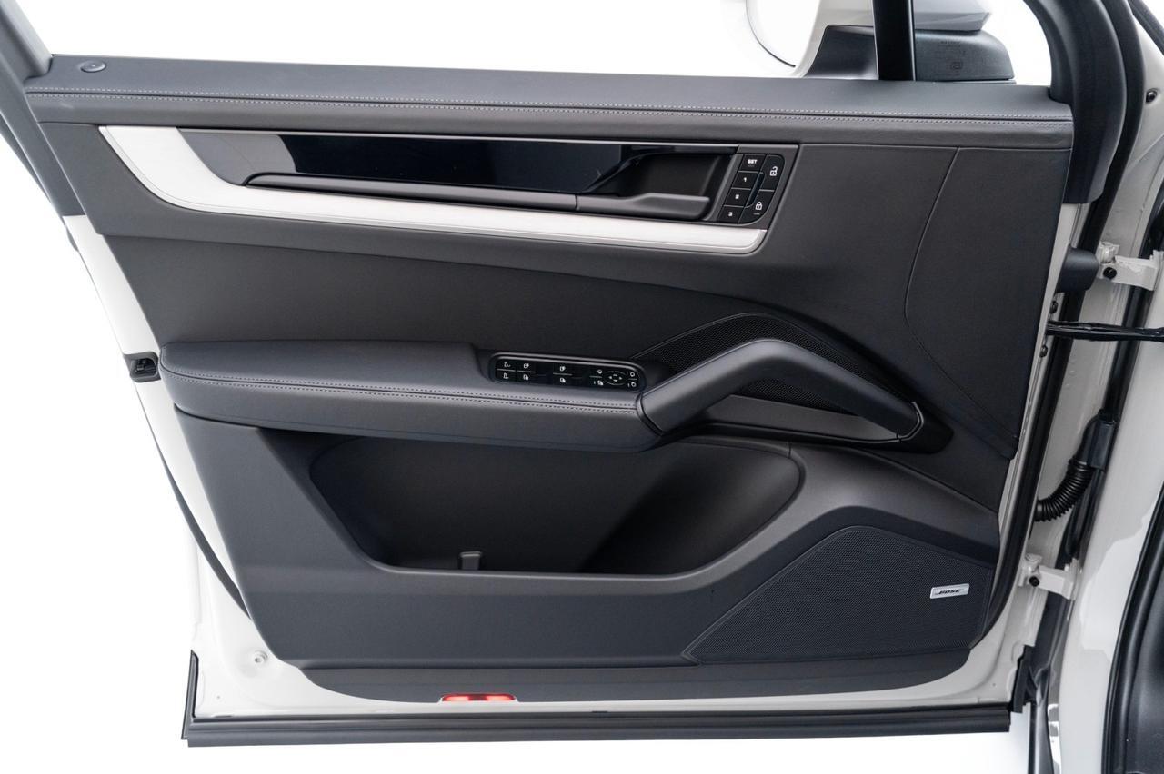 2025 Porsche Cayenne Pompano Beach FL