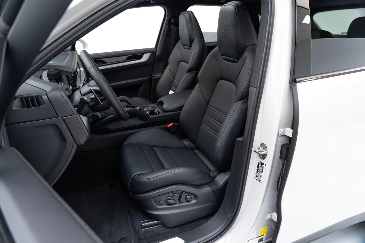 2025 Porsche Cayenne Pompano Beach FL