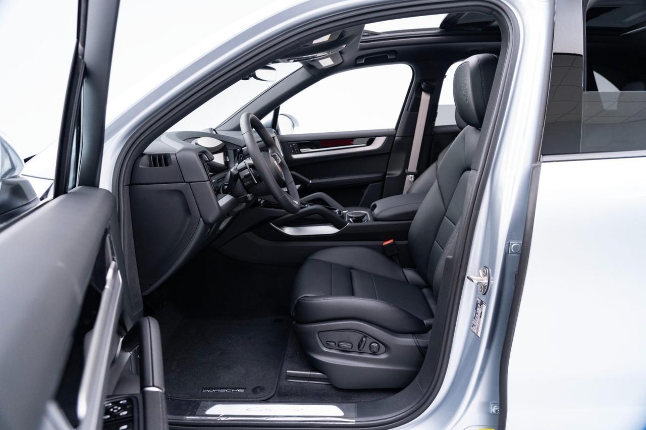 2025 Porsche Cayenne Pompano Beach FL