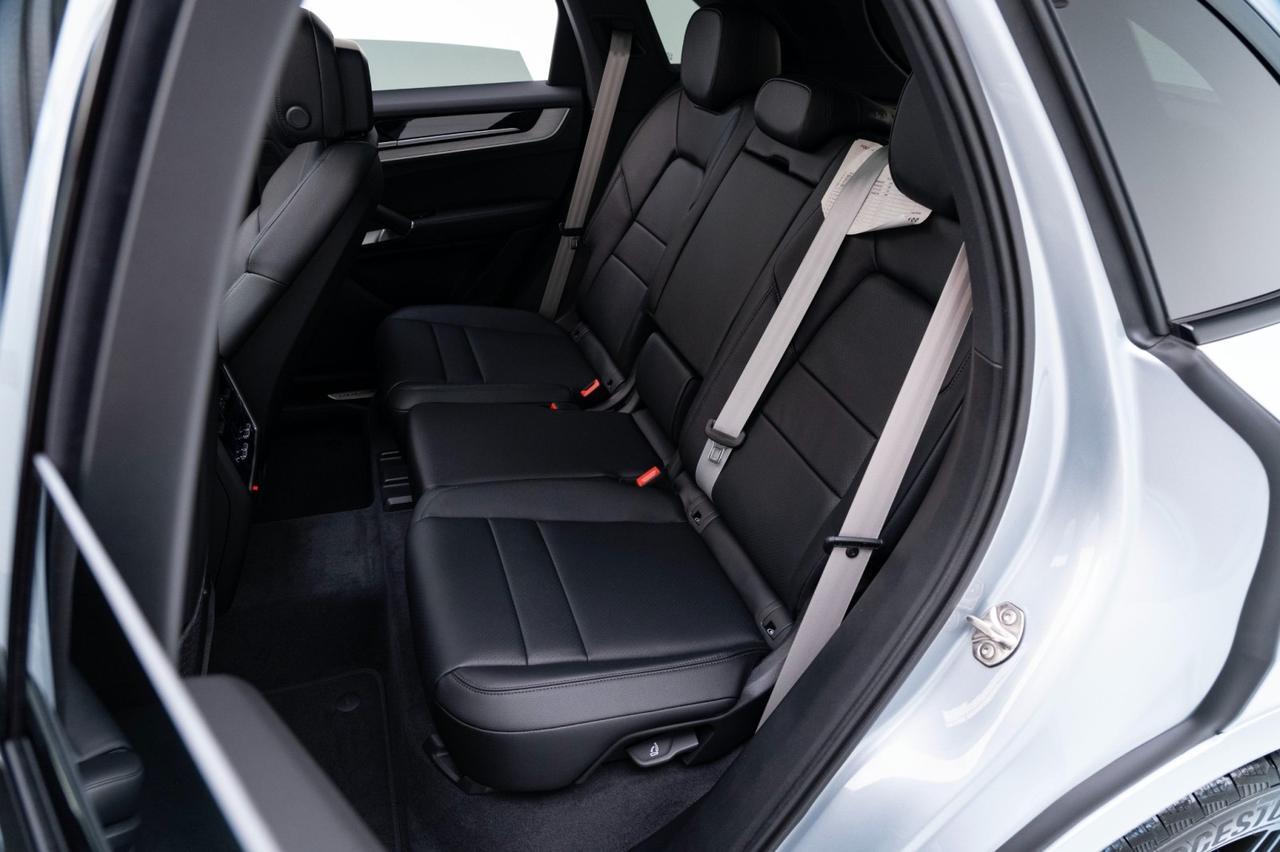 2025 Porsche Cayenne Pompano Beach FL