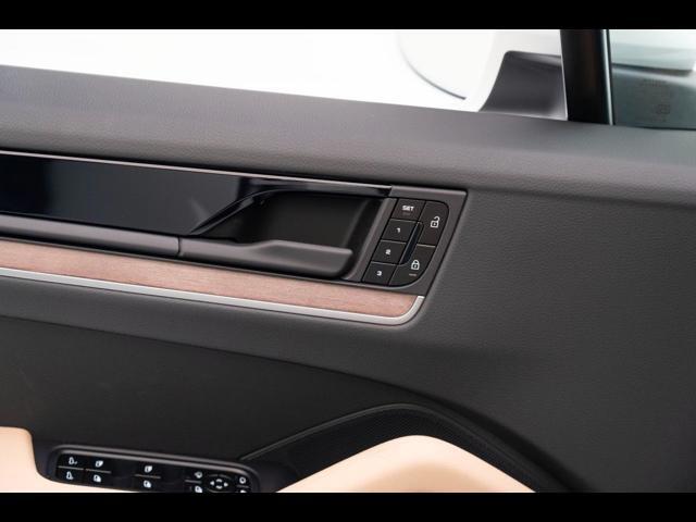 2025 Porsche Cayenne Pompano Beach FL