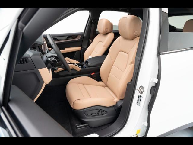 2025 Porsche Cayenne Pompano Beach FL