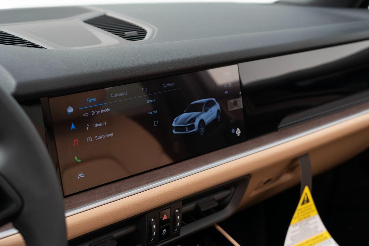 2025 Porsche Cayenne Pompano Beach FL