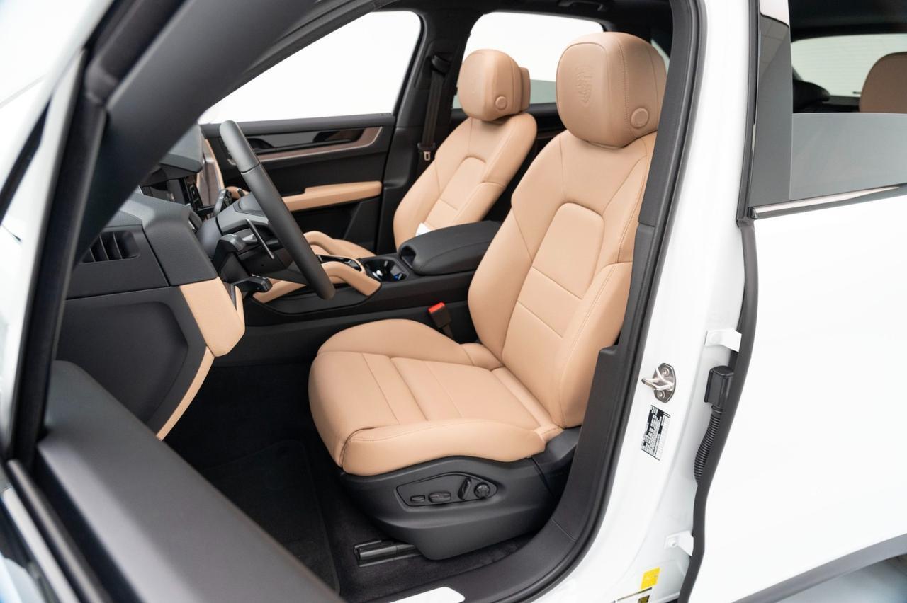 2025 Porsche Cayenne Pompano Beach FL