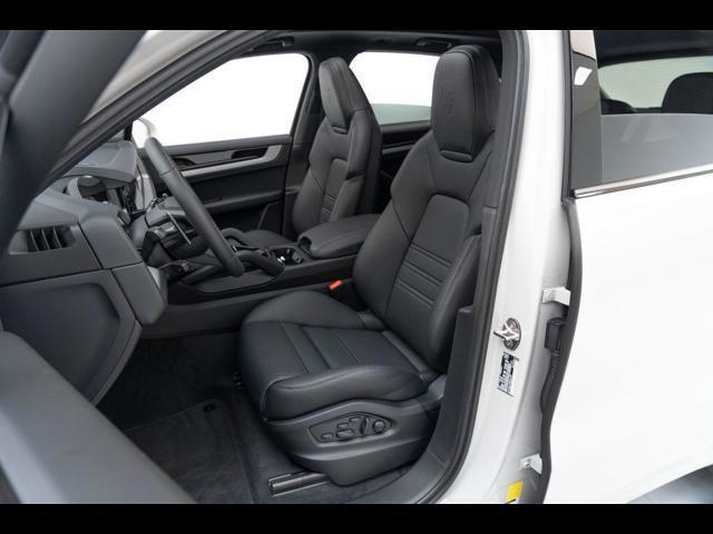 2025 Porsche Cayenne Pompano Beach FL
