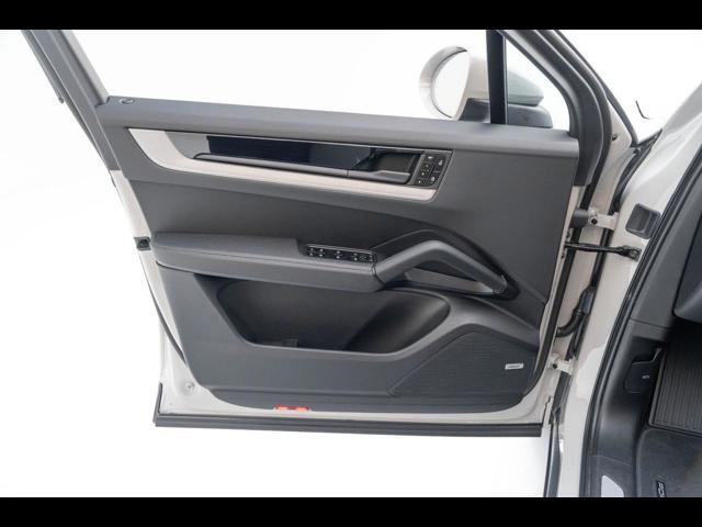 2025 Porsche Cayenne Pompano Beach FL