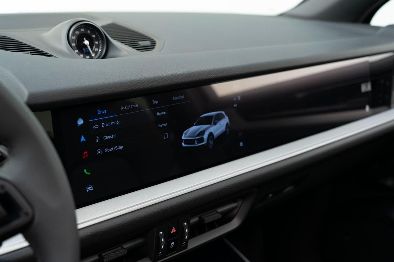 2025 Porsche Cayenne Pompano Beach FL
