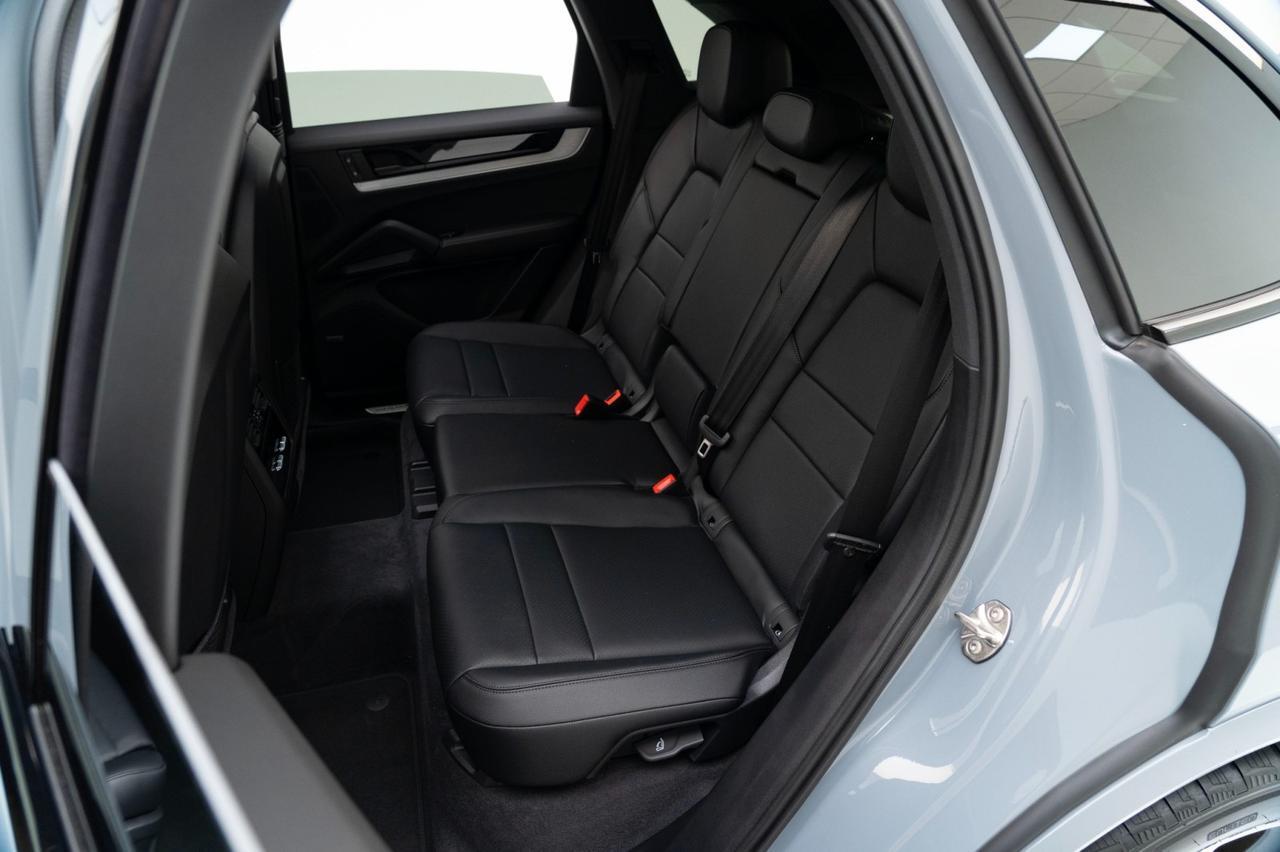 2025 Porsche Cayenne Pompano Beach FL