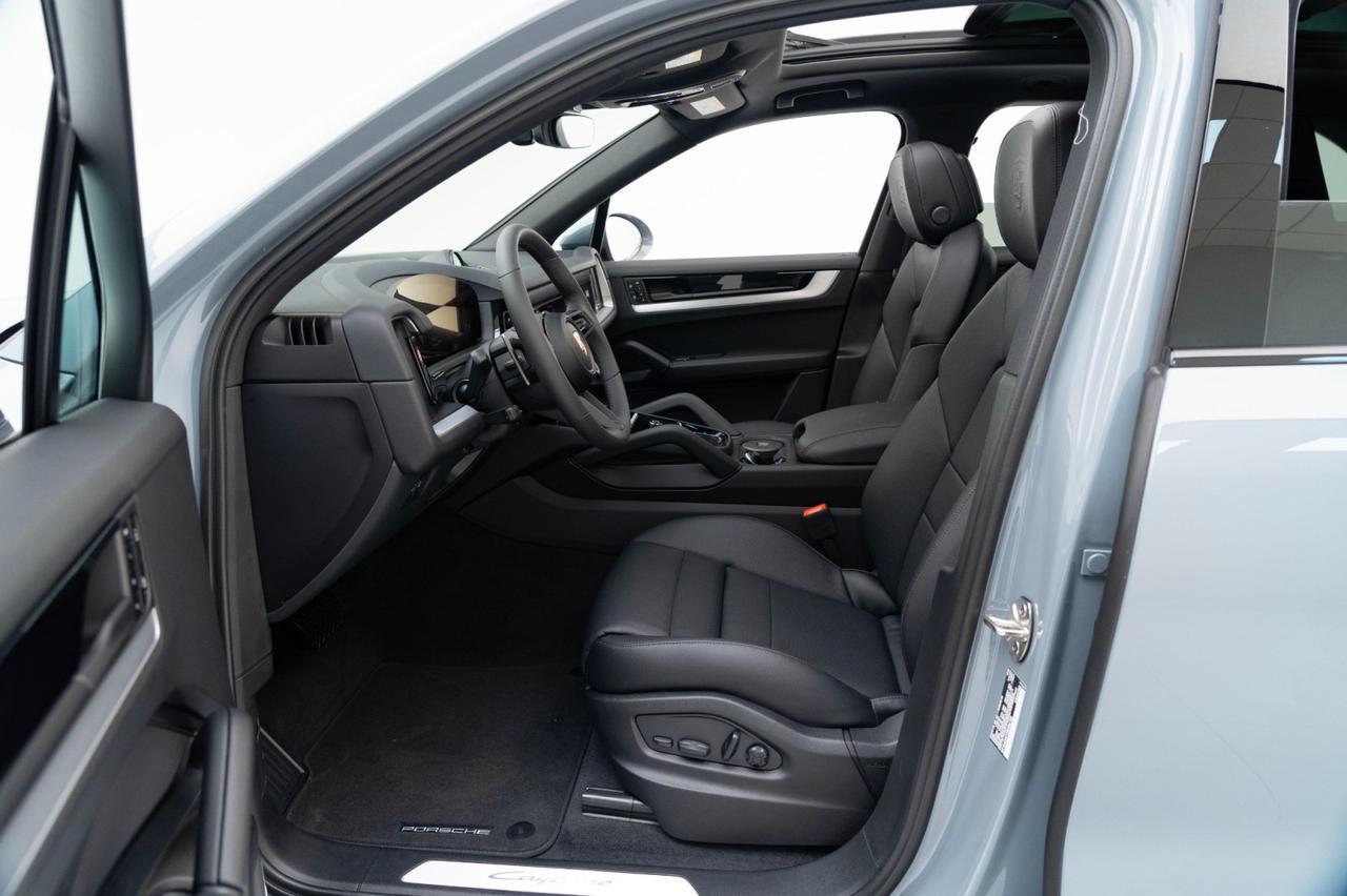 2025 Porsche Cayenne Pompano Beach FL