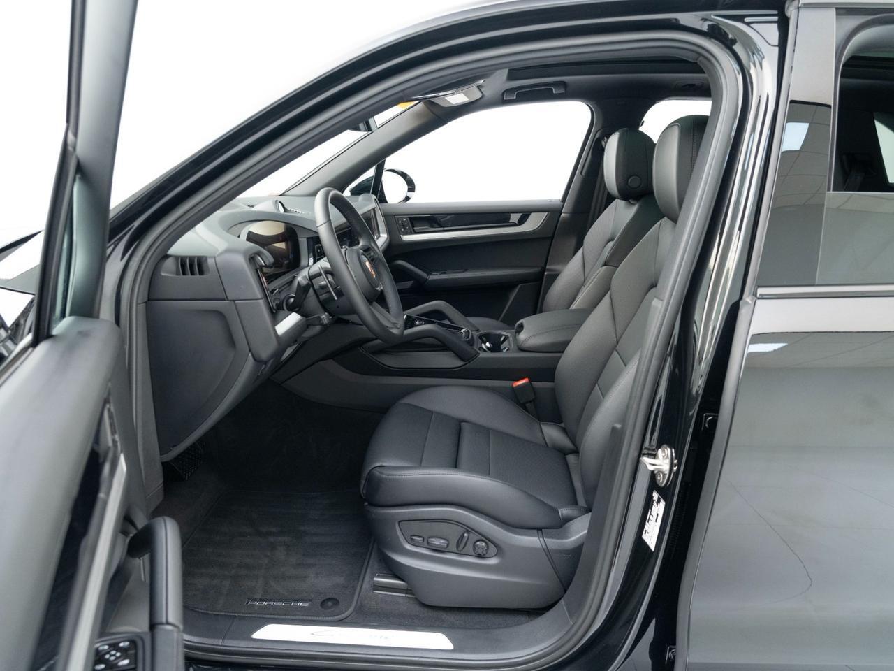 2025 Porsche Cayenne Pompano Beach FL