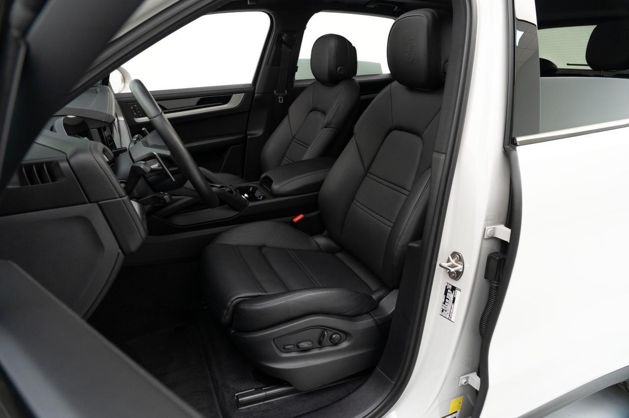 2025 Porsche Cayenne Pompano Beach FL