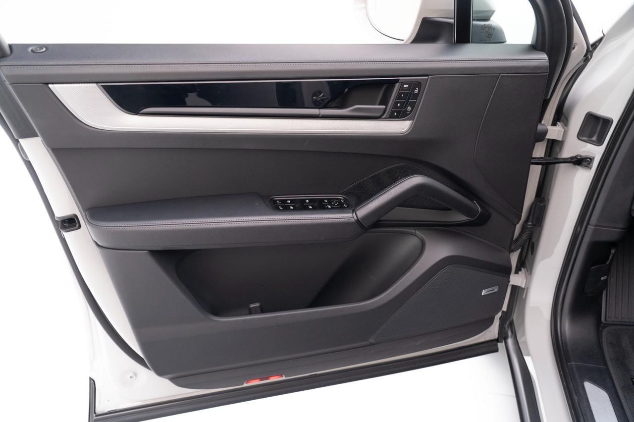 2025 Porsche Cayenne Pompano Beach FL