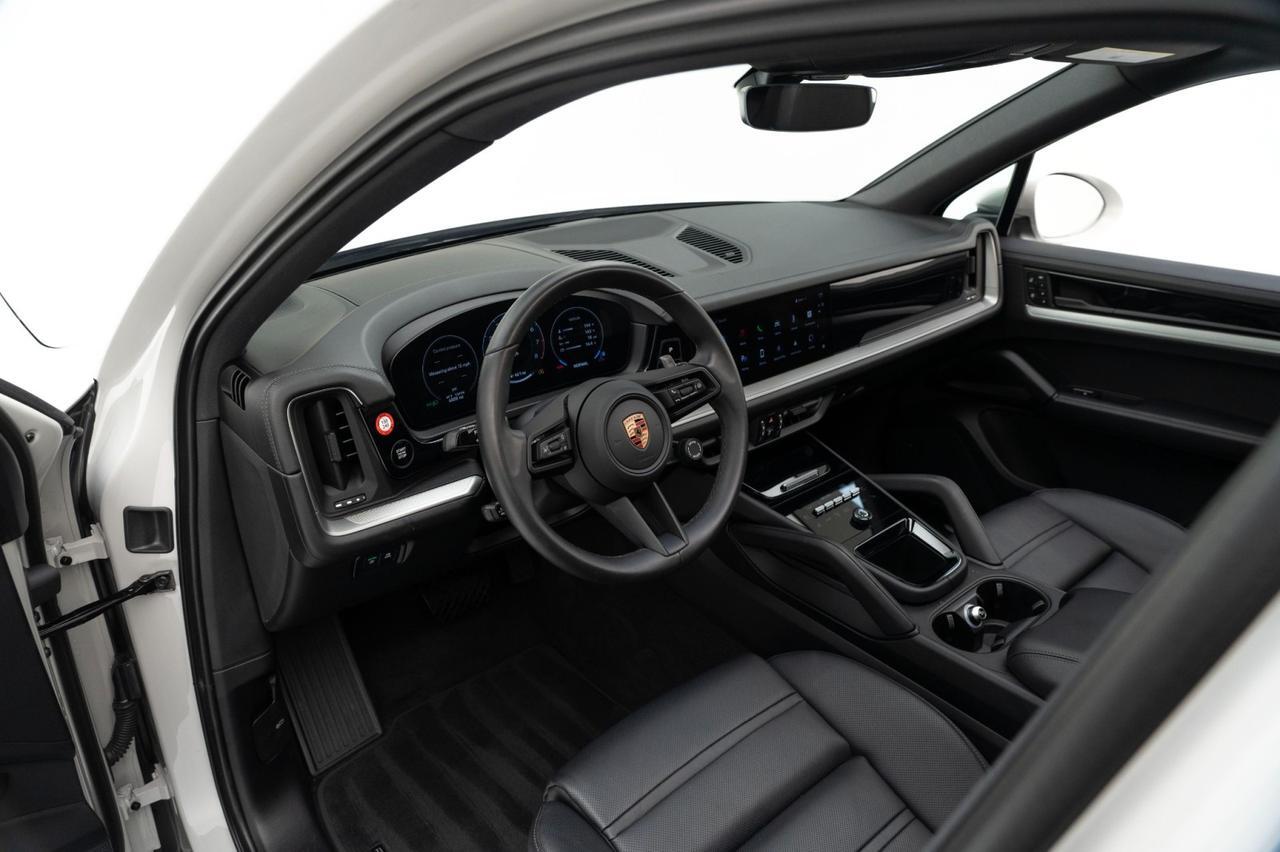 2025 Porsche Cayenne Pompano Beach FL