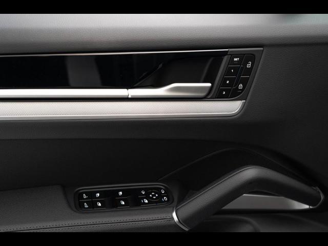 2025 Porsche Cayenne Pompano Beach FL