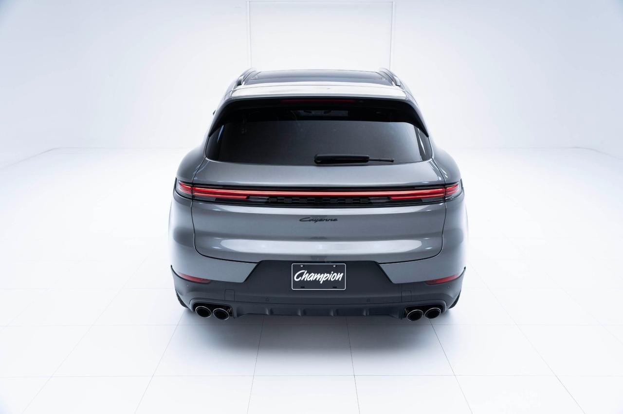 2025 Porsche Cayenne Pompano Beach FL