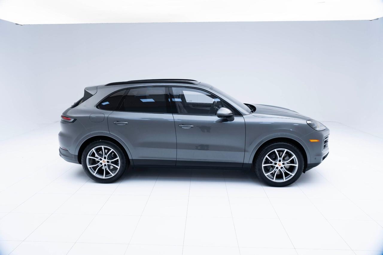2025 Porsche Cayenne Pompano Beach FL