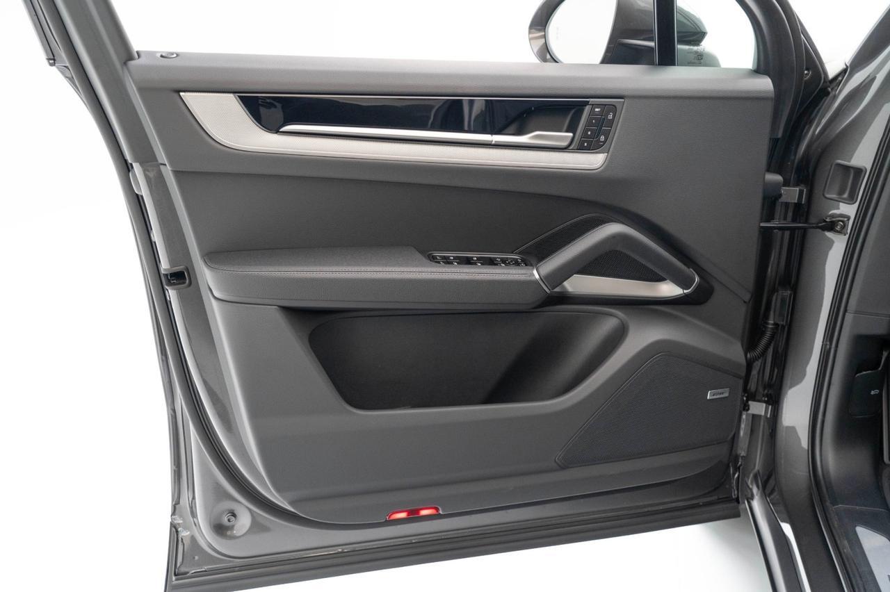 2025 Porsche Cayenne Pompano Beach FL