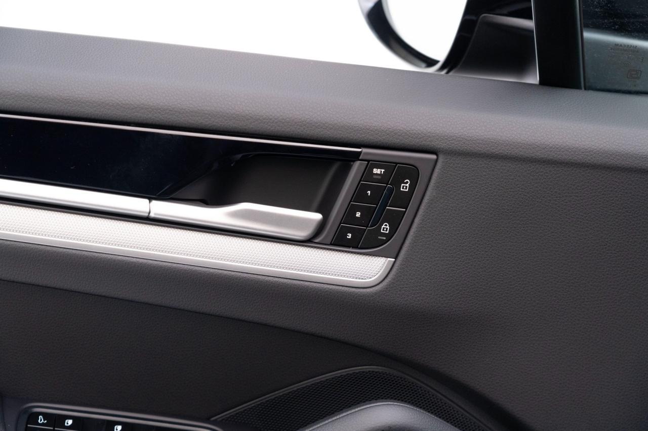 2025 Porsche Cayenne Pompano Beach FL