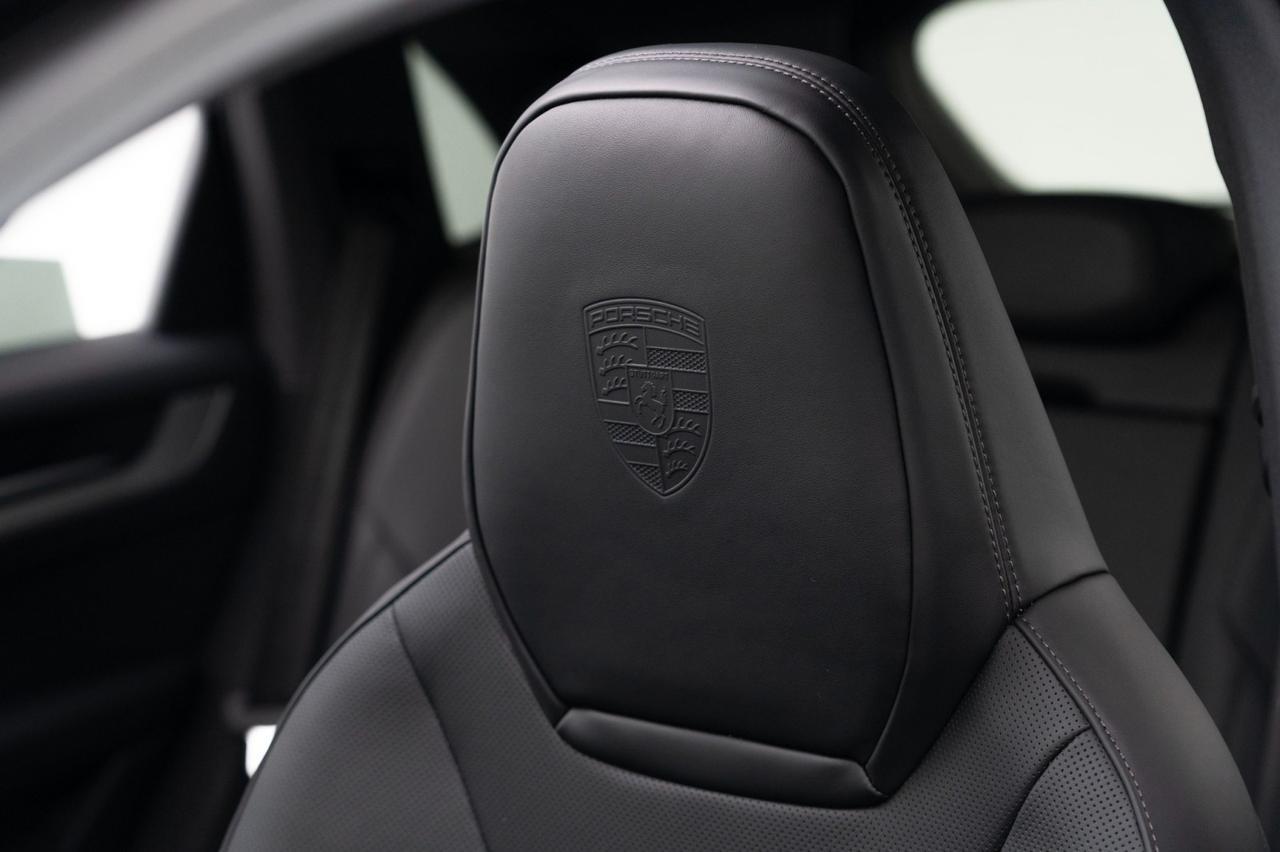2025 Porsche Cayenne Pompano Beach FL