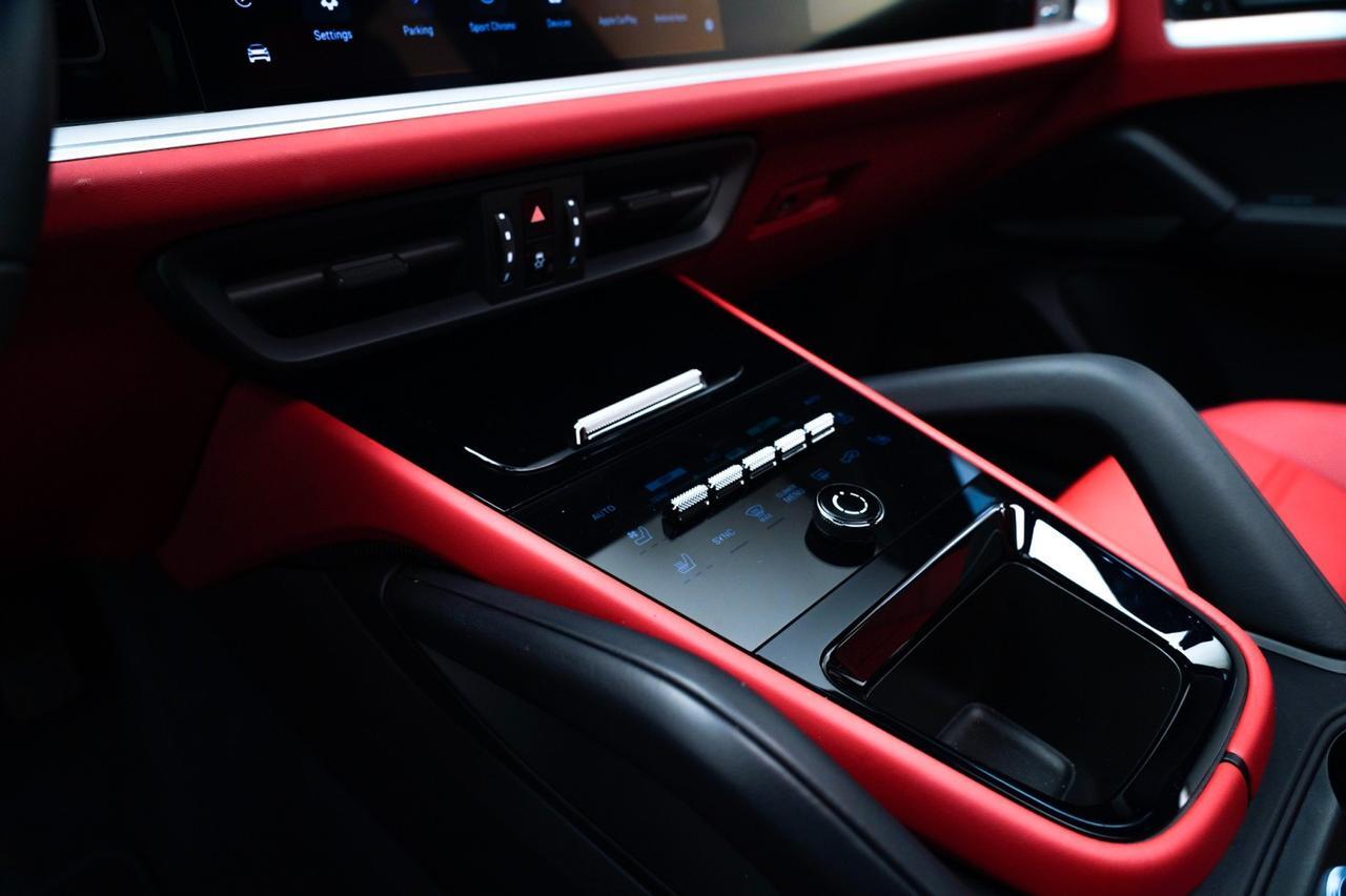 2025 Porsche Cayenne Pompano Beach FL