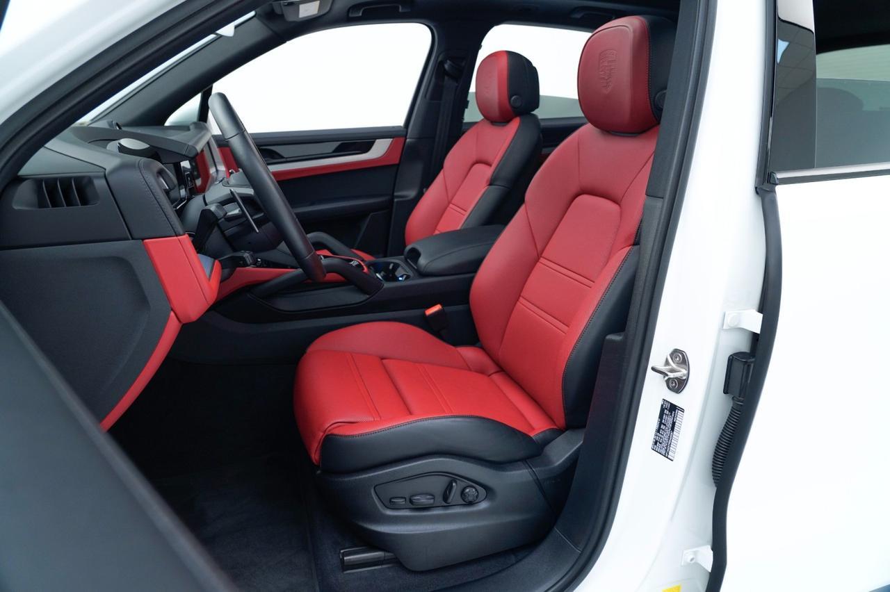 2025 Porsche Cayenne Pompano Beach FL