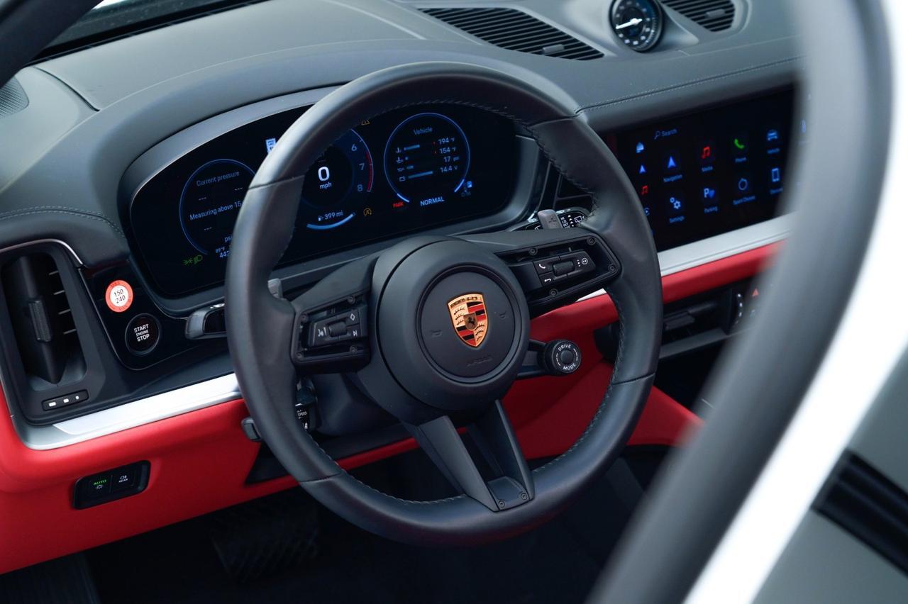 2025 Porsche Cayenne Pompano Beach FL