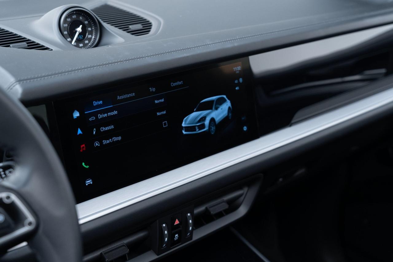2025 Porsche Cayenne Pompano Beach FL