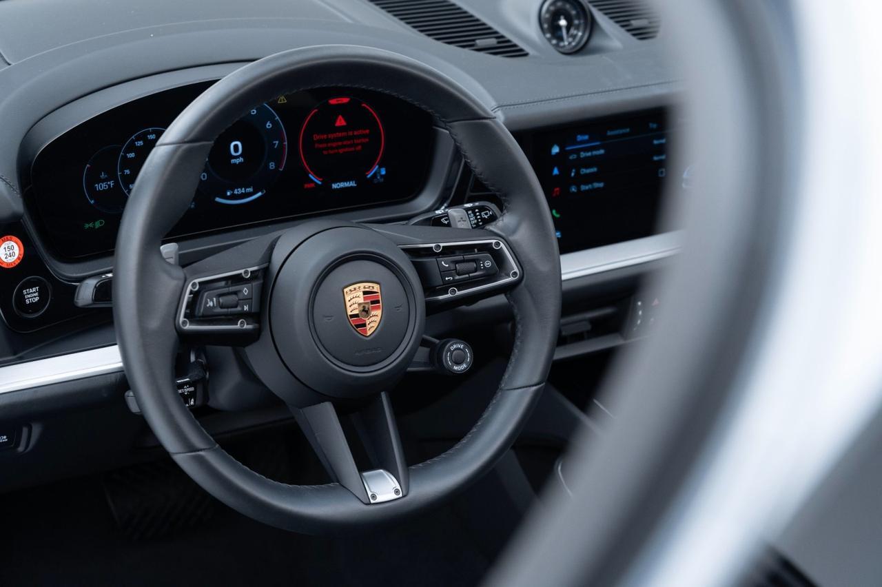 2025 Porsche Cayenne Pompano Beach FL