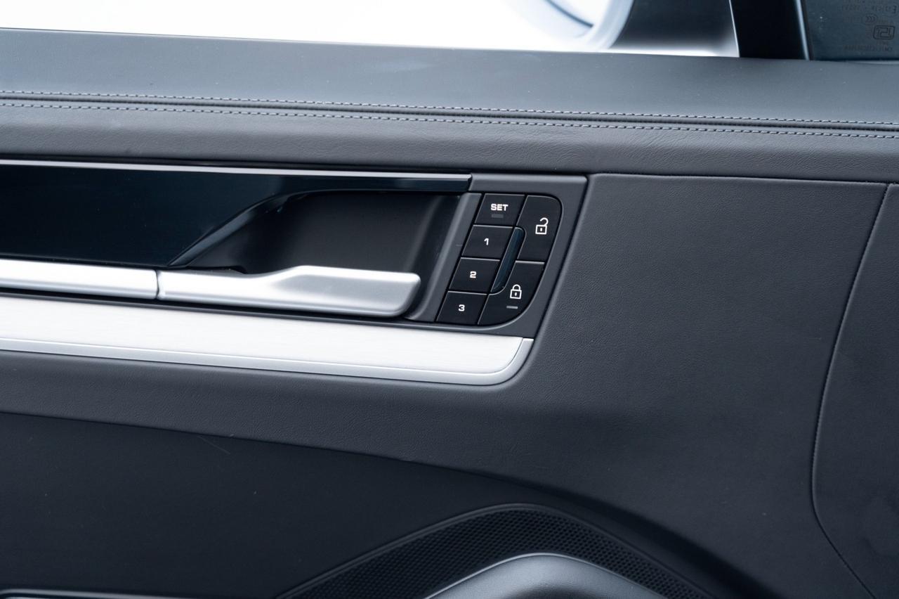 2025 Porsche Cayenne Pompano Beach FL